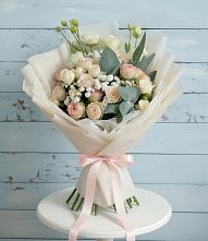 Букет цветов из:  Розы и Лизиантусы #REPLACE_PRED# Веселом Ставропольского края