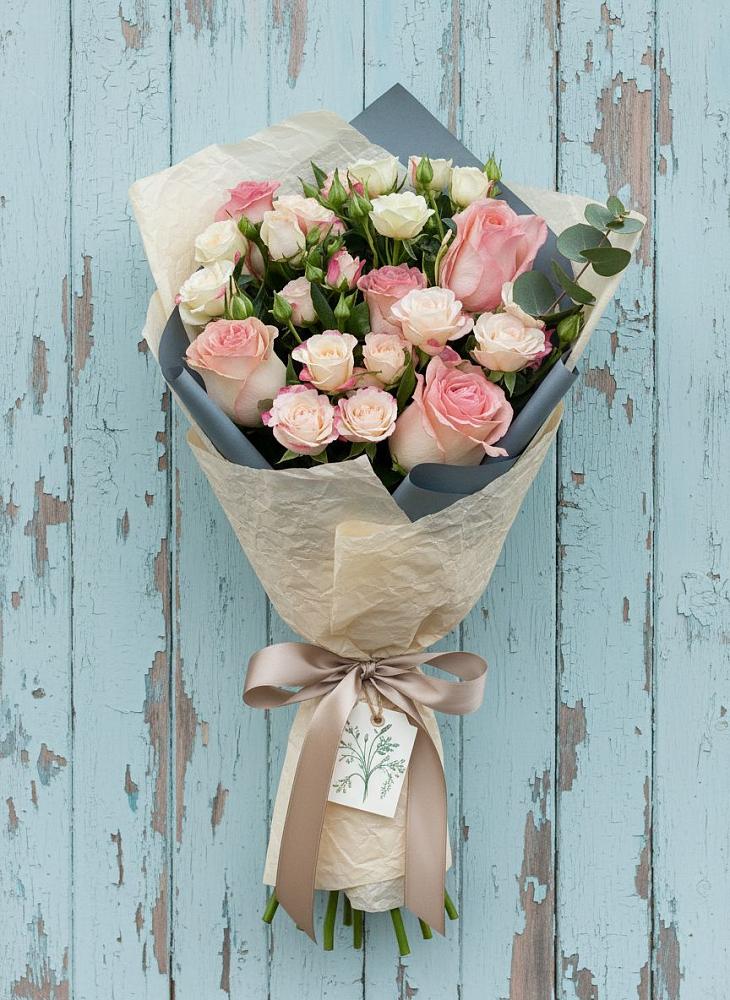 Букет цветов из: Розы в Веселом Ставропольского края