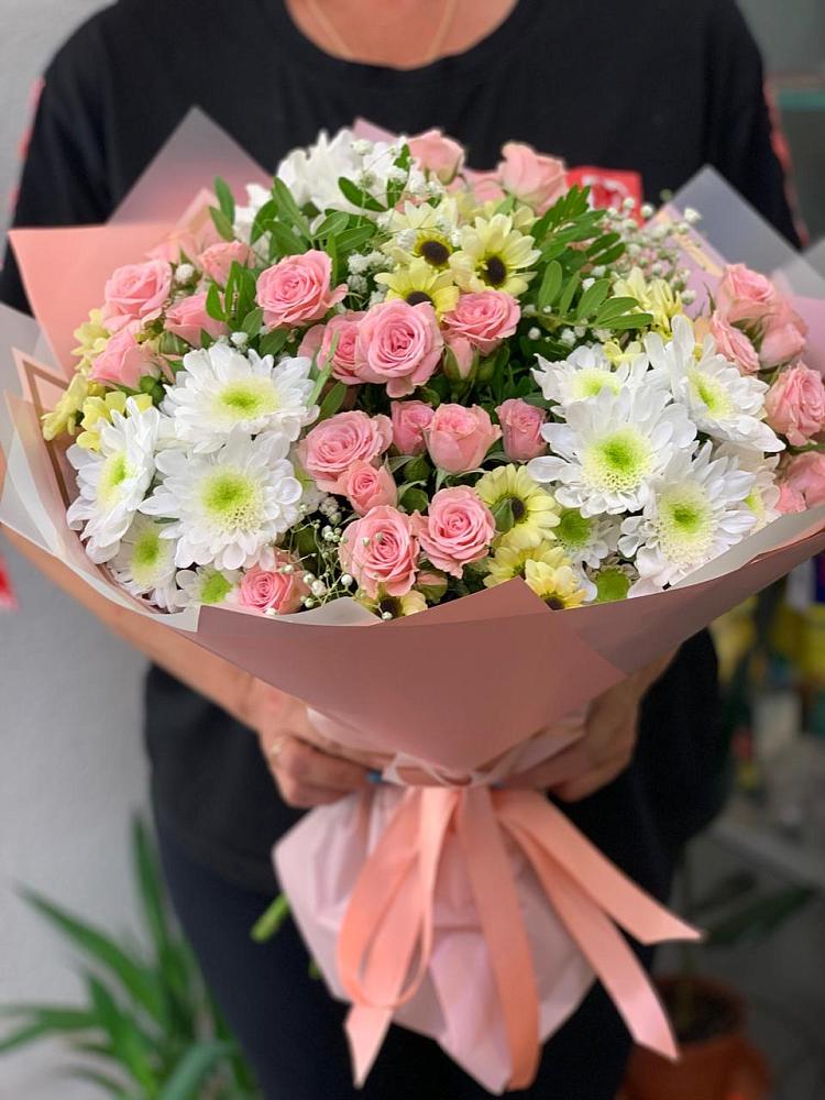 Букет цветов из: Розы и Хризантемы в Веселом Ставропольского края