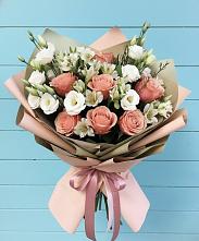 Букет цветов из:  Розы, Альстромерии и Лизиантусы в Веселом Ставропольского края