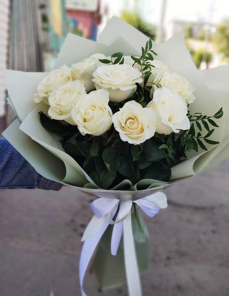 Букет Белые розы Проуд в Веселом Ставропольского края