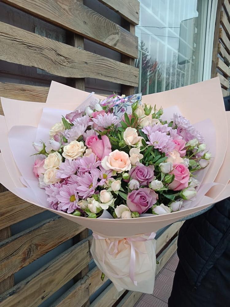 Букет цветов из: Розы и Хризантемы в Веселом Ставропольского края