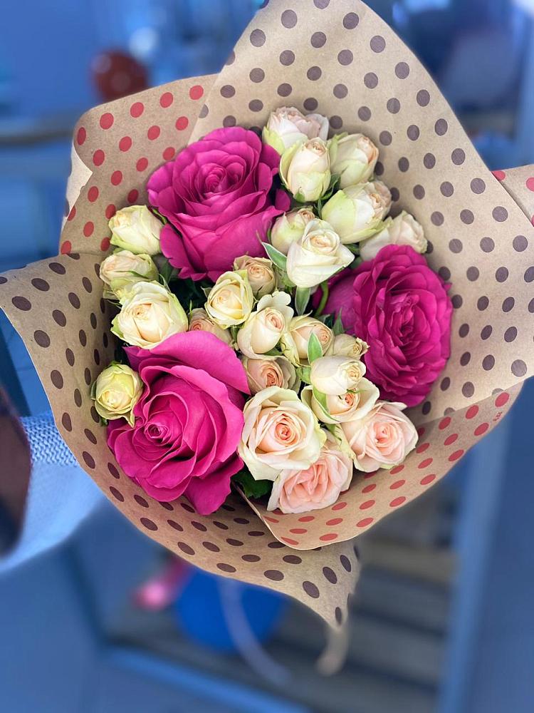 Букет цветов из: Розы в Веселом Ставропольского края