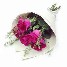 Букет цветов из:  Розы в Веселом Ставропольского края