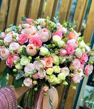Букет цветов из:  Розы #REPLACE_PRED# Веселом Ставропольского края