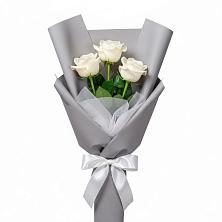 Букет 3 белые розы в Веселом Ставропольского края