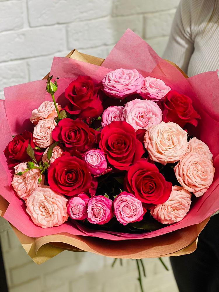 Букет цветов из: Розы в Веселом Ставропольского края