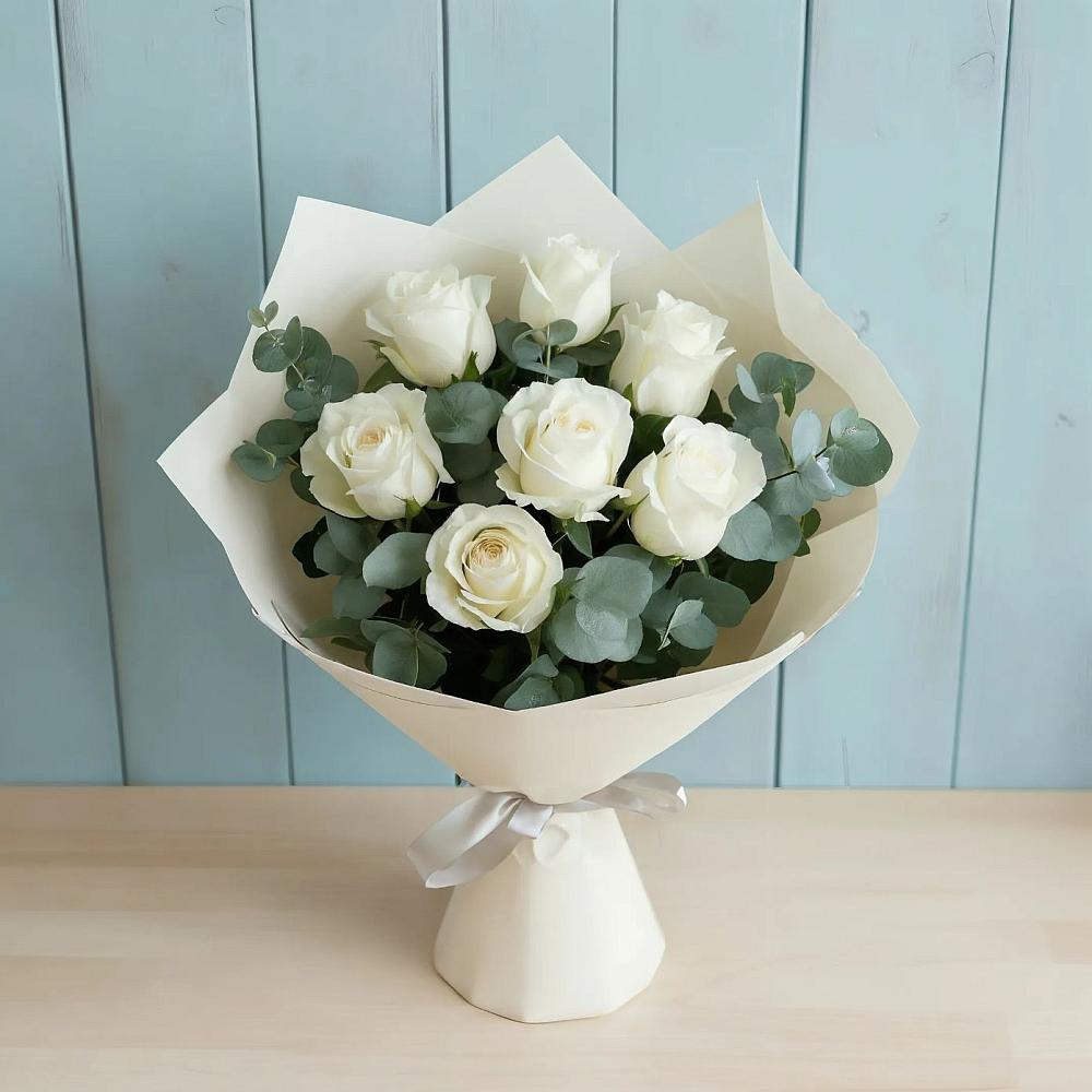 Букет Белые розы в Эвкалипте в Веселом Ставропольского края