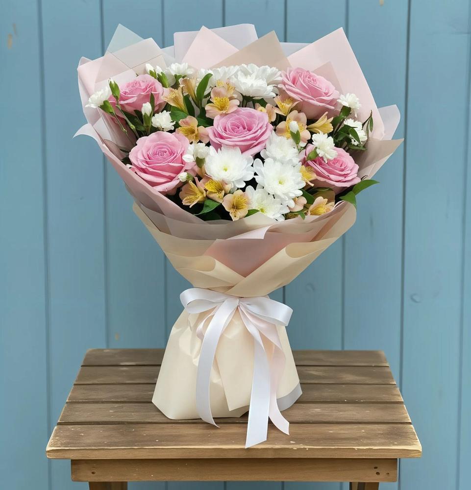 Букет цветов из: Гвоздики, Орхидеи и Розы в Веселом Ставропольского края