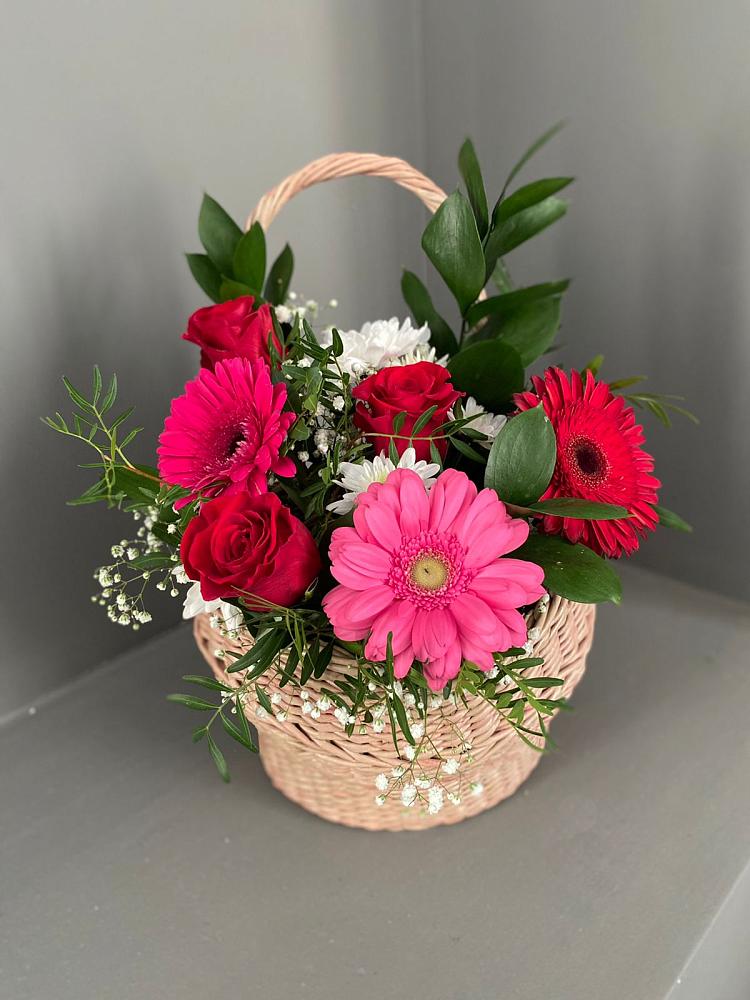 Цветочная композиция из Розы, Хризантемы и Герберы в корзине в Веселом Ставропольского края