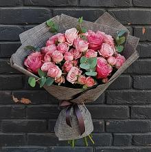 Букет цветов из:  Розы #REPLACE_PRED# Веселом Ставропольского края